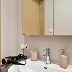 Premium 1br Historic Building 5 Min Old Town * Riga